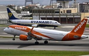 Right-hand 'rule' to know before next Ryanair or Easyjet flight