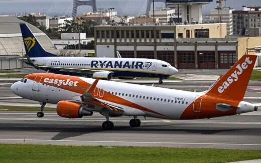 Right-hand 'rule' to know before next Ryanair or Easyjet flight