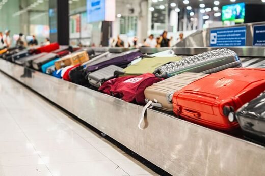 Simple travel change could help 'avoid peak airport queues'