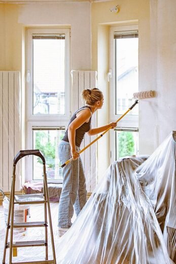DIY expert's £5 paint method will instantly 'make small rooms look bigger'