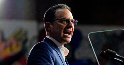 Gov. Josh Shapiro issues a new executive order on data centers in Pennsylvania