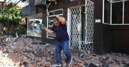 Strong earthquake in Colombia and Ecuador as officials report deaths, injuries and collapsed buildings