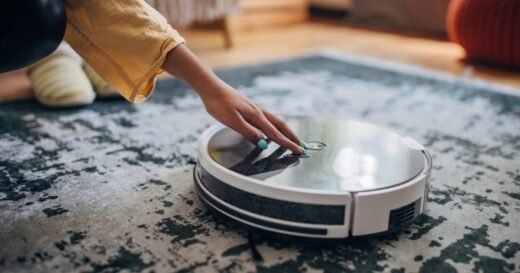 What the FCC’s New Robot Rules Mean for Your Vacuum