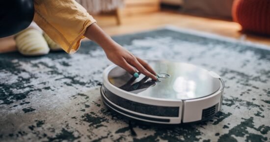 What the FCC’s New Robot Rules Mean for Your Vacuum