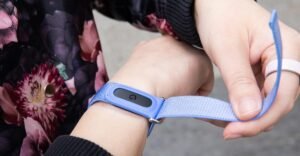 Your Fitbit data can now connect directly to Apple Health