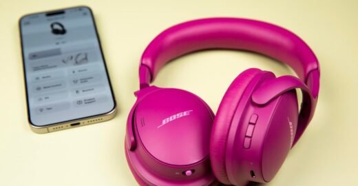 The second-generation Bose QuietComfort Headphones are good, but don’t stand out