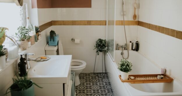 One in 10 Brits haven’t bathed in over a decade – aiming to save water and cut bills