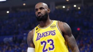 LeBron James and 76ers will face the Knicks at MSG on NBA opening night