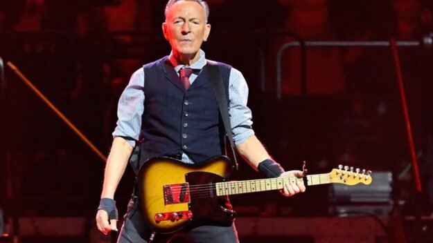 Watch Bruce Springsteen Reflect on Patti Scialfa’s Cancer Diagnosis
