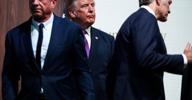 Trump to sign executive order to reevaluate childhood vaccines