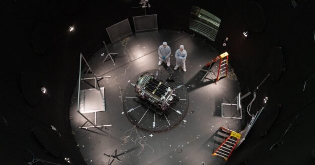 NASA’s Swift telescope will plunge toward Earth after rescue mission called off