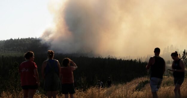 Fast-moving wildfires in Washington state prompt evacuations