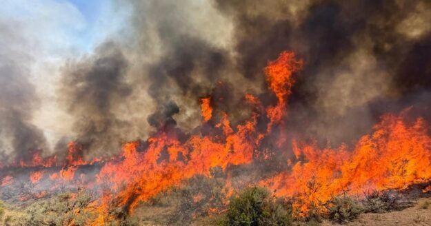 Helicopter fighting Utah wildfire crashes, no word on 2 people aboard