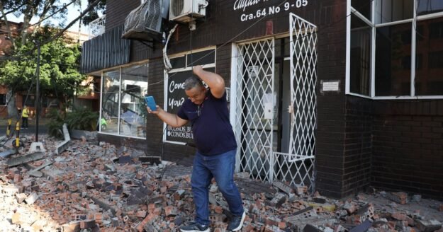 Strong earthquake strikes western Colombia, with injuries and damage reported