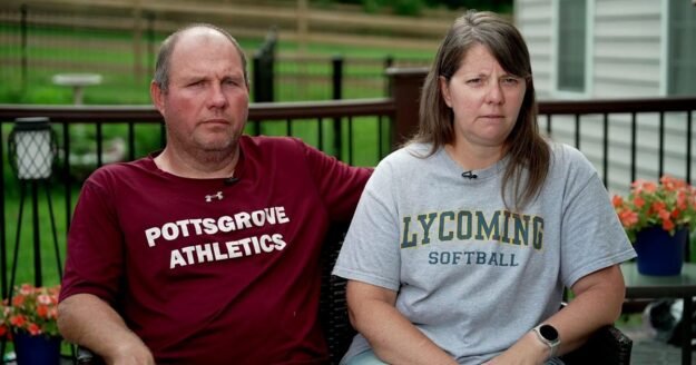 Family demands answers after college student fatally shot by police after knocking on wrong door
