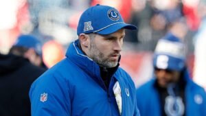 Colts coach Brian Mason gets taken out, injures knee in painful moment
