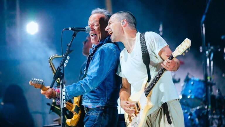 Bruce Springsteen, Bleachers Perform ‘Chinatown’ and ‘Jersey Girl’
