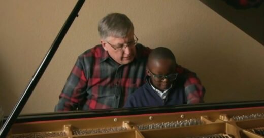 After a stranger gifts a boy with autism a piano, he dazzles the world: "He's Mozart level"