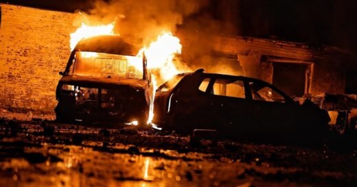 Russian strikes rain on Ukraine, images show doomed business in Kyiv