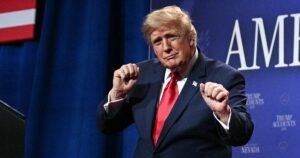 Trump comments on Democratic primaries, Iran in remarks to supporters