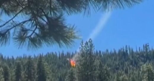 Video shows moment fighter jet crashed into mountain in Washington state