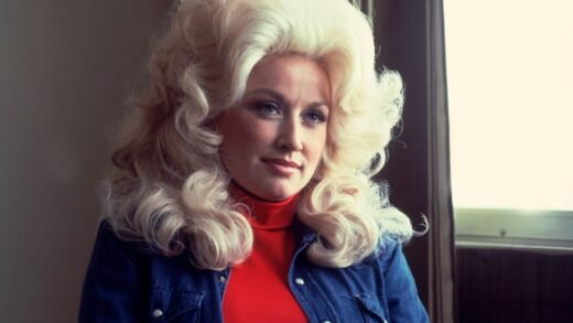 Trump Orders Flags at Half Mast for Dolly Parton
