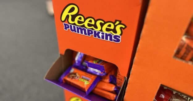 Reese’s Halloween pumpkins return to store shelves unchanged after Hershey won lawsuit