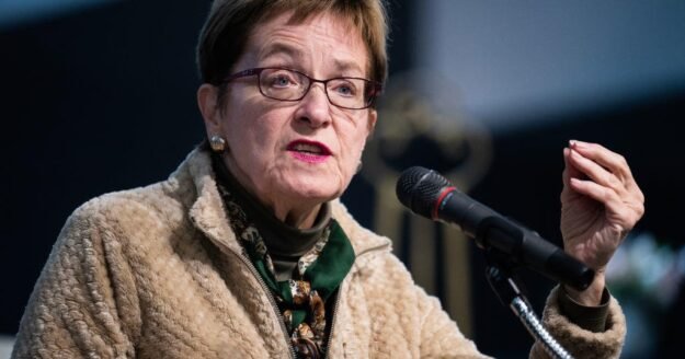 Ohio Rep. Marcy Kaptur hospitalized following car accident in Toledo, police say