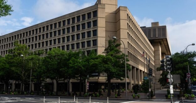 Judge blocks plan to move FBI headquarters to Reagan Building