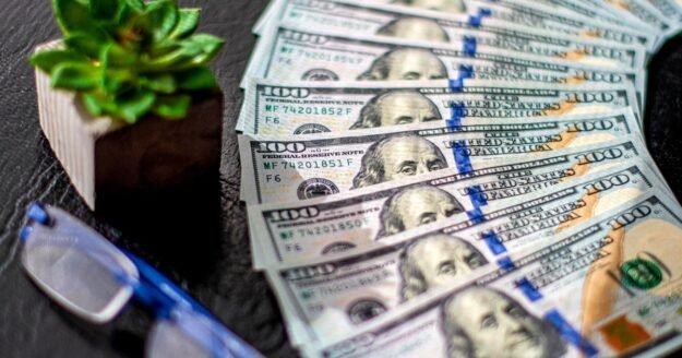 How much interest can $200,000 earn over the next year? 4 savings account options to know