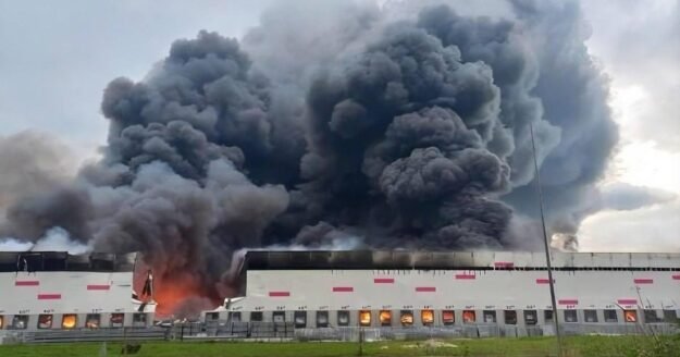 Ukrainian drone strike on Russian warehouses in Moscow region kills 5, local official says