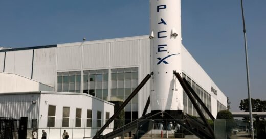 SpaceX shows strong growth in its first earnings report since going public