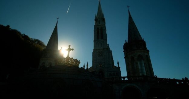 Sanctuary of Our Lady of Lourdes: Investigating medically unexplained cures | 60 Minutes