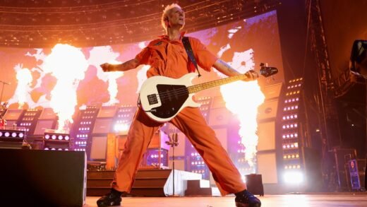 Green Day’s Mike Dirnt to Sell Bass Guitars, Clothing, More on Reverb