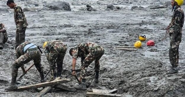 Nepal flood rescue recovery efforts keep hope alive for some, but not all, as 4,200 people remain missing