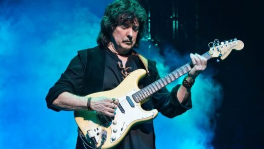 Ritchie Blackmore Reunites With Deep Purple for ‘Smoke on the Water’
