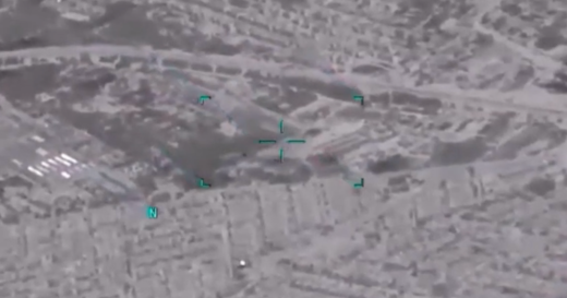 Pentagon releases new batch of UFO files: “Did you see that?”