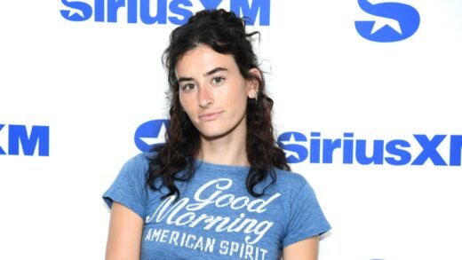 Stella Lefty Interpolates the Chicks Song ‘There‘s Your Trouble’