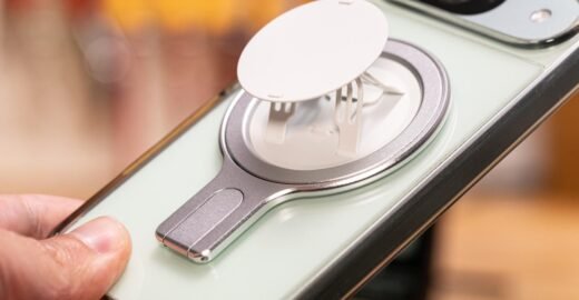 I finally found a magnetic phone grip I never want to remove