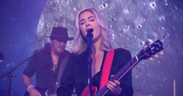 Saturday Sessions: Maggie Rose sings “Weekend Lover”