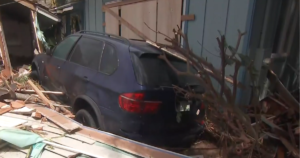 Hurricane Lowell lashes Hawaii, knocking out power to thousands as flood risk continues