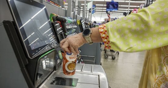 Price Wars Get Underway at Grocery Store Checkout Lines
