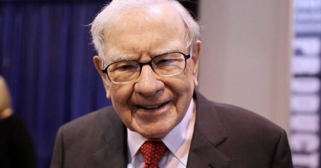 Warren Buffett stepping aside as Berkshire Hathaway chairman