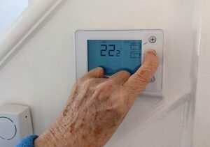 Slash winter energy bills by doing 10 minute household task