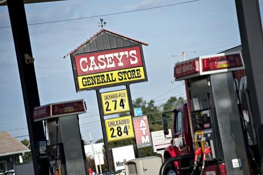 Convenience store chain founded 74 years ago to close every shop