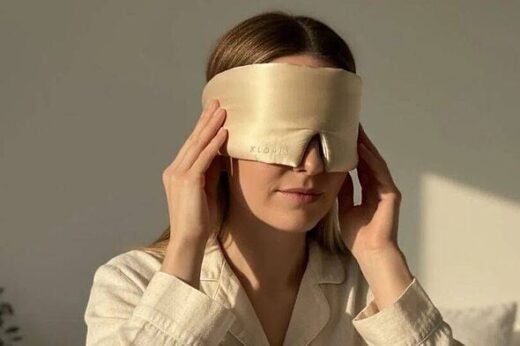 'Best ever' blackout sleep mask 'like a luxury spa' and doesn't mess up hair is £30 off