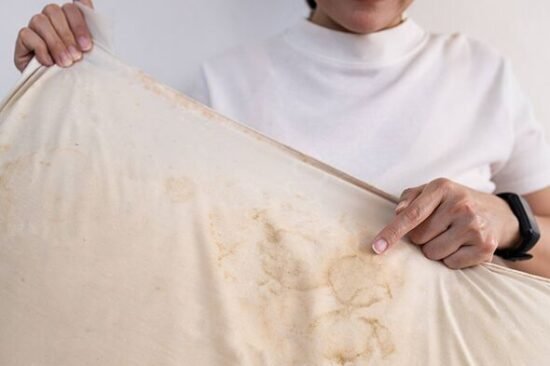 Cheap method using one ingredient 'removes yellow pillow stains'