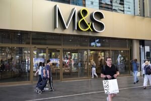 M&S shoppers hail £30 jeans as 'very comfortable and flattering' to wear every day