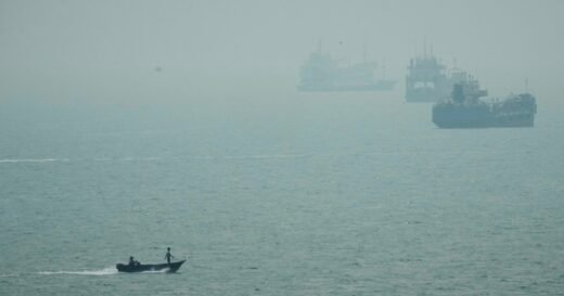 U.S. strikes Iranian tankers after attempted attacks on Navy warship