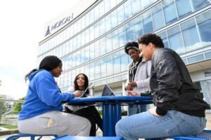 Many HBCUs Thrive as Others Struggle to Enroll Students